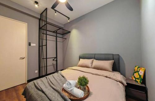 Seri Kembangan Apartment | Industry Design Symphony Tower 3-Bedroom with Netflix & Wi-Fi