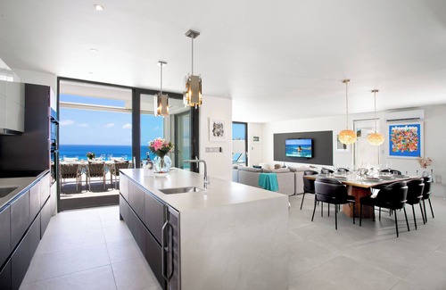 Cole Bay House | Infinite Blue Villa, Beachfront Elegance with Infinity Pool | Infinite Blue Villa