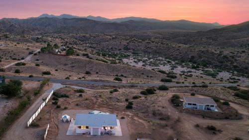Pioneertown House | Infinity & Beyond By The Cohost Company