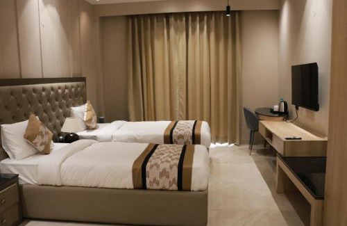 Gurugram Hotel | Infinity Stays Hotel Near Medanta Hospital