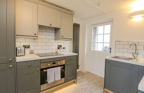 Lochearnhead House | INGLIS NOOK COTTAGE in Balquhidder, Perthshire, Scotland