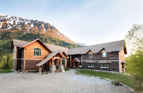 Moose Pass Hotel | Inn at Tern Lake