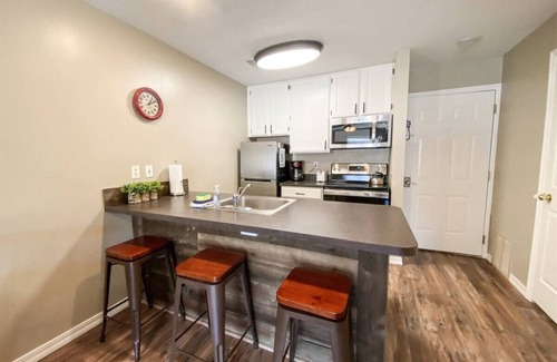 Harbor Village Condo | Inn Building Condo #102- Updated Ground Level