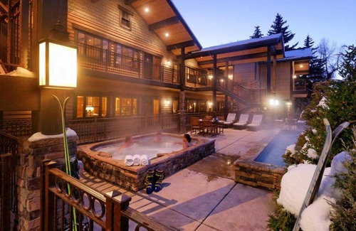 West End House | Innsbruck Aspen Deluxe One-Bedroom Garden Residence 2, Located on Main Street