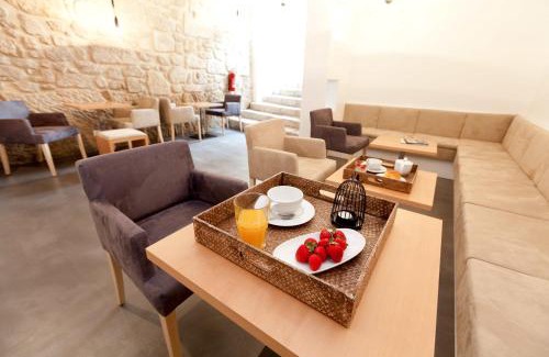 Sao Nicolau House | InPatio Guest House