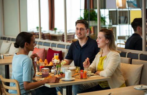 Ruemlang Hotel | IntercityHotel Zürich Airport