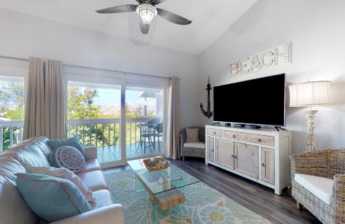 Indian Shores Apartment | Intercoastal Condo 203