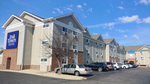 Downers Grove Hotel | InTown Suites Extended Stay Chicago IL - Downers Grove