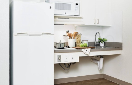 Stafford Hotel | Intown Suites Extended Stay Select Houston - Stafford