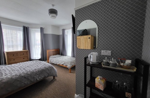 Newquay City Centre Bed & Breakfast | Invernook Hotel