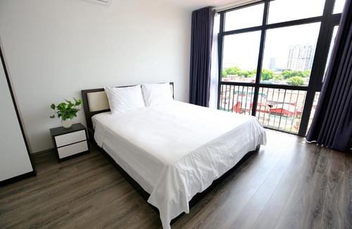 Ngoc Khanh Apartment | Investland - Kim Ma, Dao Tan, Street Near Daewoo, Lotte and Vinhomes Metropolis, One, Two Bdr