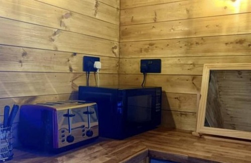 Newmarket Cabin | Inviting 1-Bed Cabin in Newmarket