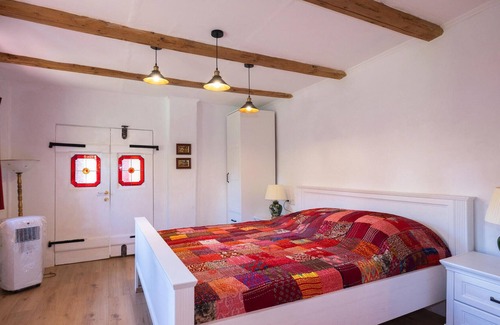 Nagysaroslak House | Inviting vacation home in Burgenland.
