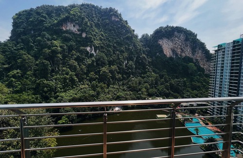 Hulu Kinta Condo | Ipoh The Haven Lakeside Apt Mountain View 3-7 pax