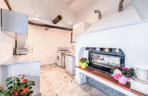 Castelnuovo Magra House | Ippotur Medieval Resort