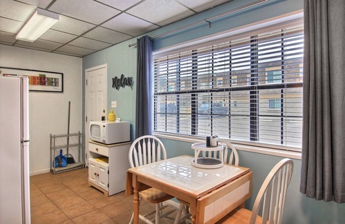 Port Aransas Condo | Ir19-on the Half Shell
