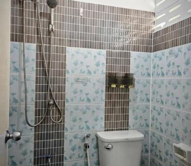 Mueang Samut Prakan District Apartment | Irich Residence Theparak S209 BTS-Chang Erawan 2kms