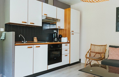 Mesnil-Val-Plage Apartment | Iris, Apartment with Garden