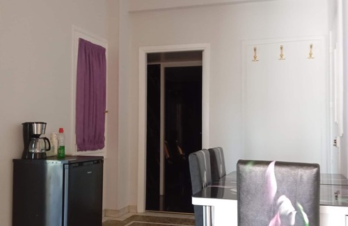 Elefsina Apartment | IRIS Baroque aparment