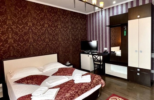 Riscani Hotel | Iris Hotel