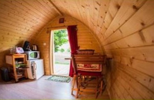 Gedre Cabin | IRIS Hut Hut