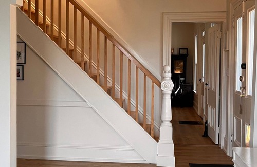 Victoria Villa | Irish Point - Top Floor Pivate Room with Ensuite