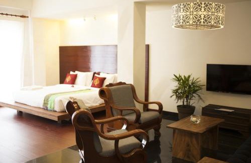 Chamkar Mon Hotel | iRoHa Garden Hotel & Resort