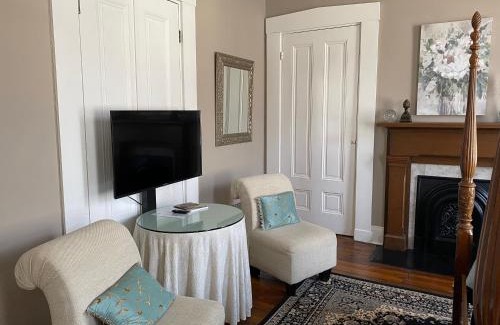 Madison Bed & Breakfast | Iron Gate Inn