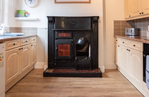 Coalbrookdale House | Ironbridge Riverside Hot Tub Retreat
