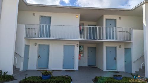 Fort Walton Beach Apartment | IS2 - Cozy 1 Bd - Steps Away From the Beach