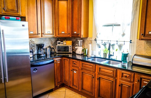 Metropolitan House | Isetta Inn (Boutique Inn)