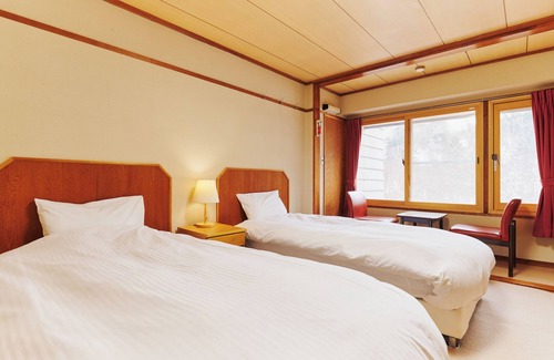 Shiga Highlands Hotel | Ishinoyu Lodge