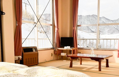 Yuzawa-machi Cabin | ishiuchiskicenter
