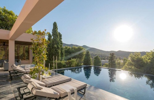 Sounio Villa | ISholidays Cape Sounio PineHillVillaTemple&SeaView