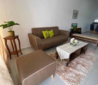 Kuantan House | Islamic Homestay D Marina