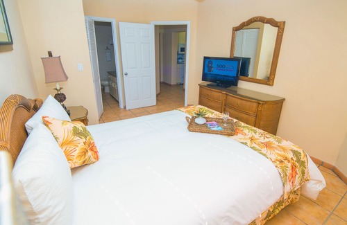 Williams Town Resort | Island Seas Resort