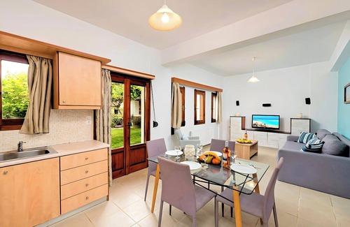 Kavros Villa | Island Suites Villa Private Heated Swimming Pool