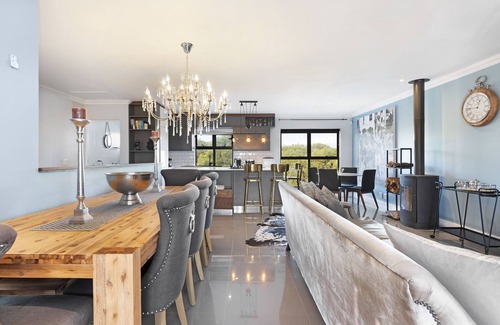 Big Bay House | Island View 28 - Three Bedroom House, Sleeps 6