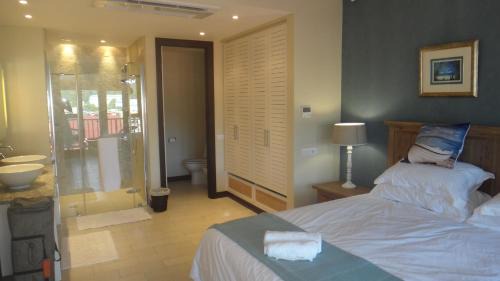 Mahe Island Apartment | Island View Apartment by Simply-Seychelles