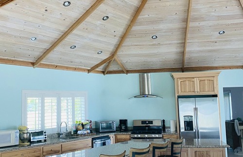 Stella Maris Villa | Island Villa w/Private Pool and Panoramic Ocean Views; Adjacent to Rock Hill