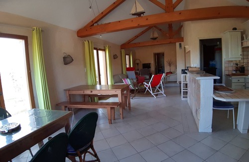 Four House | Isle d'Abeau, Bourgoin (38080), house facing a golf course, 35 km from Lyon, 9 people