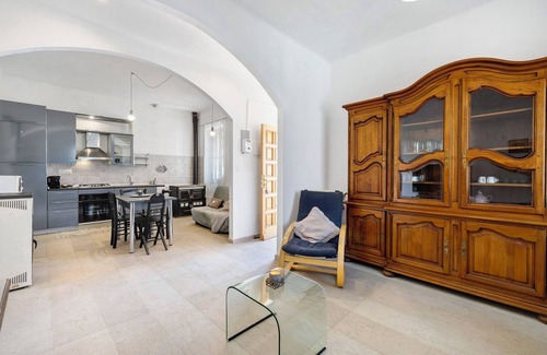 Castelvecchio di Rocca Barbena Apartment | Apartment 'Panorama Medievale' with Mountain View, Private Terrace and Wi-Fi