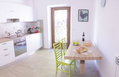 Castiglione di Garfagnana Apartment | Tosca. Beautiful apartment in Tuscany Villa with swimming pool