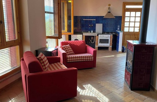Olevano Romano House | Hillside home with fantastic view - 7 beds - only 1h from Rome