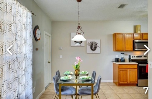 Sunset Ridge House | It's a lifestyle: so enjoy it in this Spacious 2 en-suite heated pool & spa home