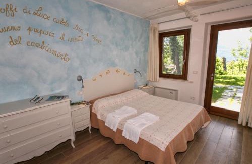 San Valentino In Abruzzo House | Mansion in San Valentino with Pool