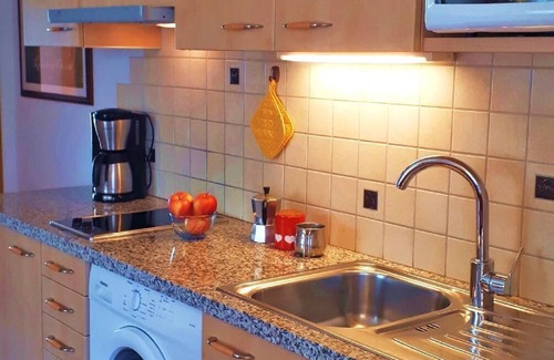 Bulla Apartment | Holiday apartment Sankt Ulrich (Ortisei di Val Gardena) for 1 - 3 persons with 1 bedroom - Holiday a