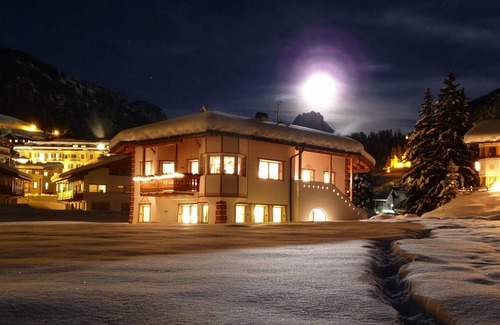 Santa Cristina Val Gardena Apartment | 70 m² Apartment ∙ 2 bedrooms ∙ 5 guests