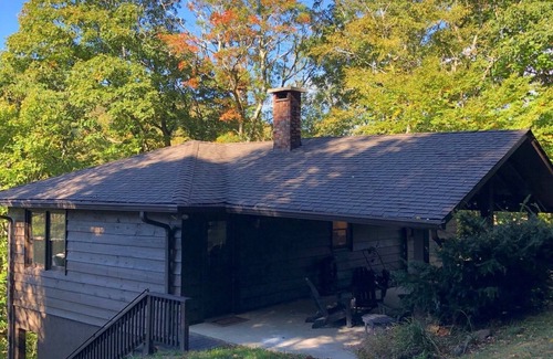 Blowing Rock Cottage | It’s time to plan your summer get away!