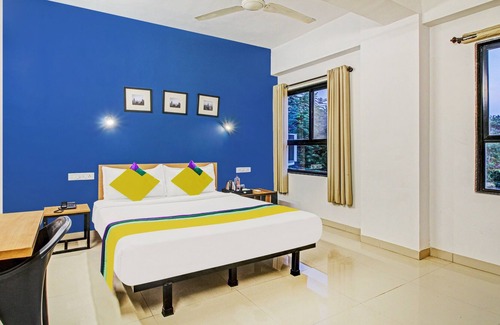 Pimpri - Chinchwad Hotel | Itsy By Treebo - Aura Homes